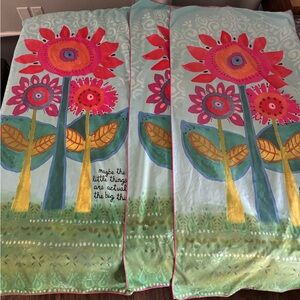 NATURAL LIFE Colorful Floral Beach Towel - Pink, Red, Teal